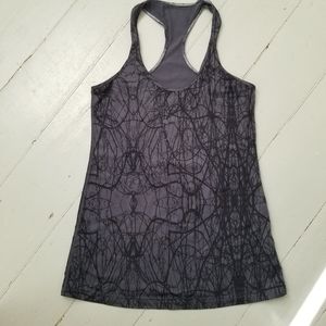 lululemon Cool Racer black and grey scribble print